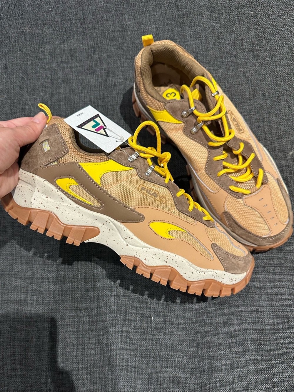 NWT Fila Men’s Ray Tracer TR2